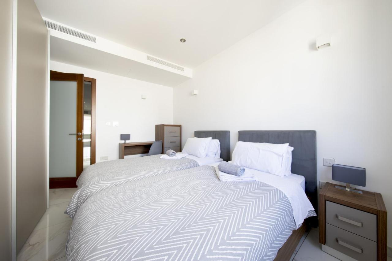 Luxurious 3 Bedroom Apartment With Breathtaking Views - Mmai1-1 St. Julian's Exterior foto